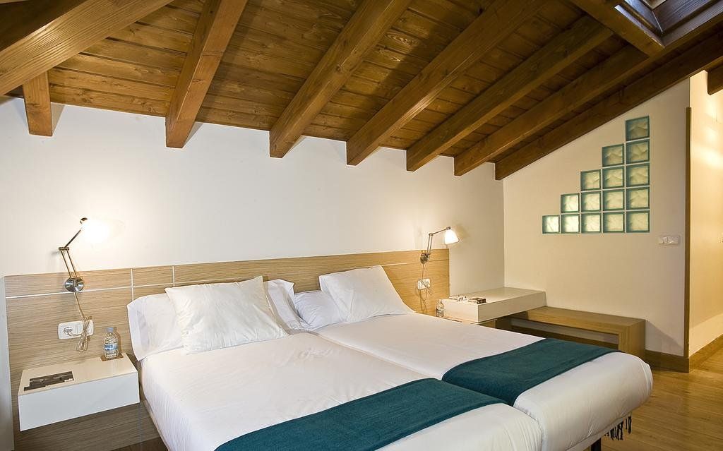 URUNE HOTEL