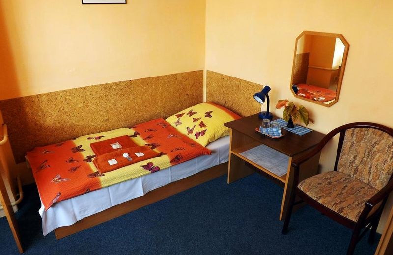 Hotel Avion