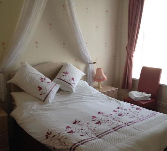 Queensmead Hotel