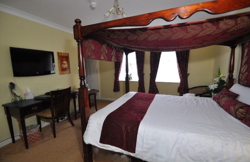RHINEWOOD COUNTRY HOUSE HOTEL