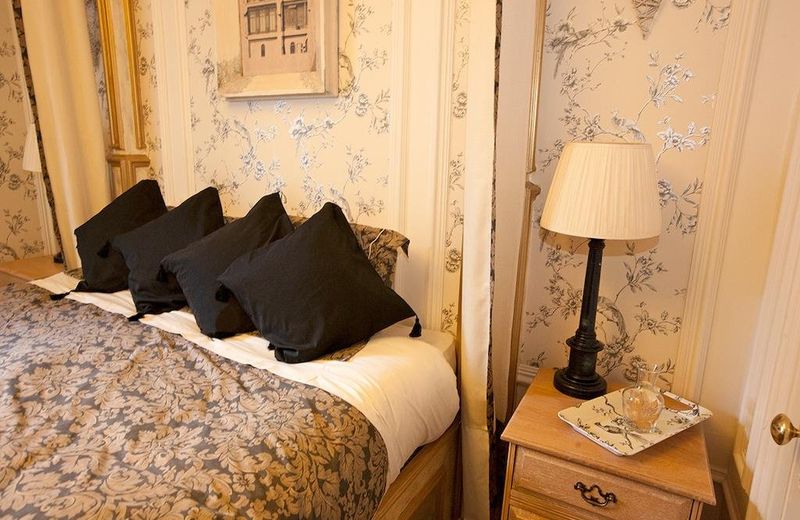 The Victoria House Bed & Breakfast