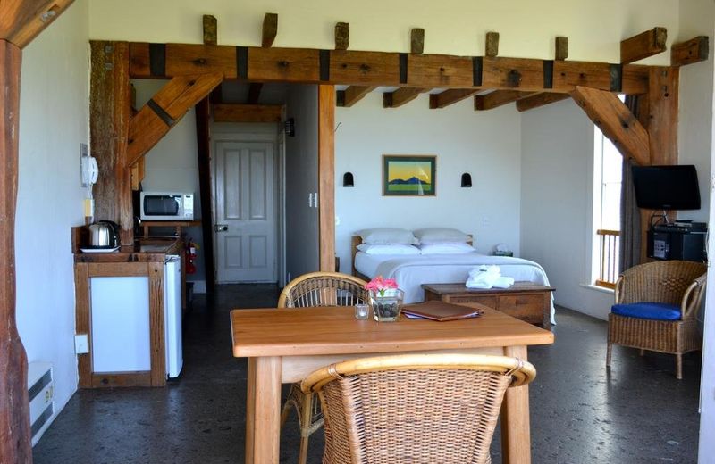Ahu Ahu Beach Villas