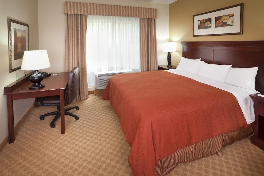Country Inn & Suites by Radisson, Goodlettsville, TN