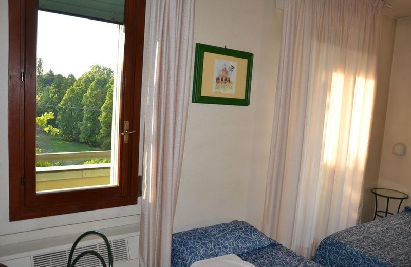 Hotel House