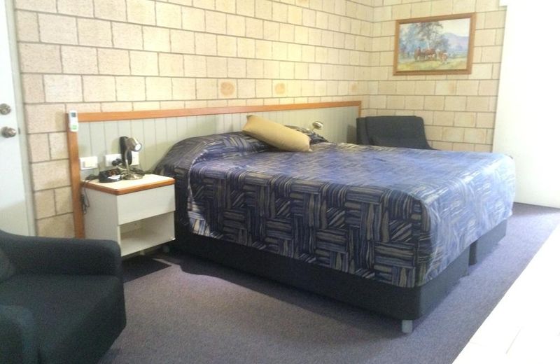 Jacaranda Country Motel