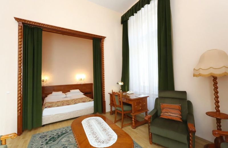 Tisza Hotel