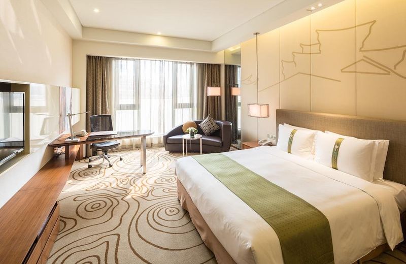 Holiday Inn Shanghai Hongqiao, an IHG Hotel