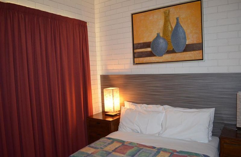 Mid City Motor Inn