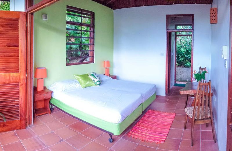 Hummingbird Inn