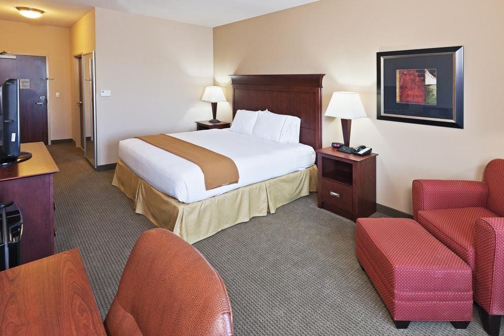 Holiday Inn Express & Suites Poteau, an IHG Hotel