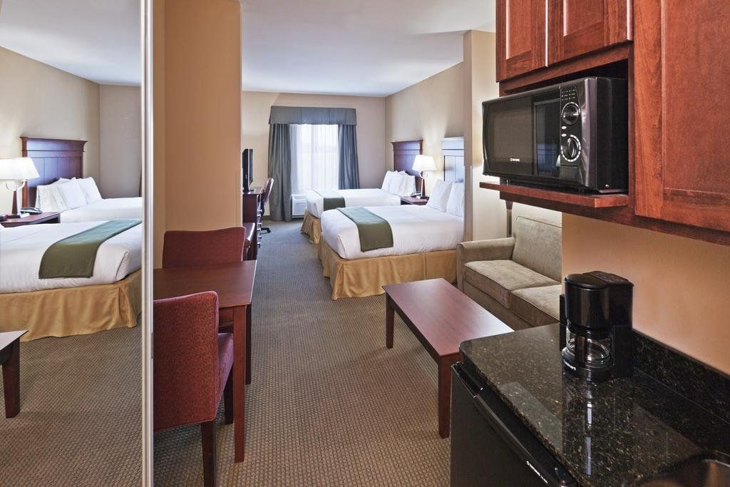 Holiday Inn Express & Suites Poteau, an IHG Hotel