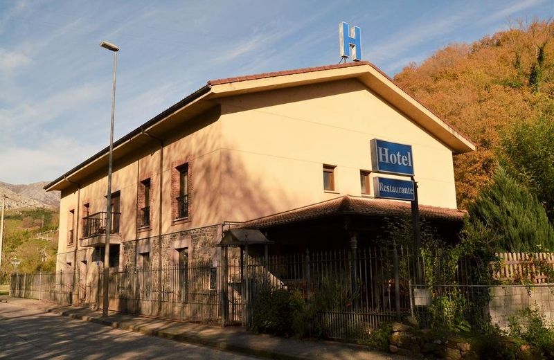 Hotel Ribera del Chicu