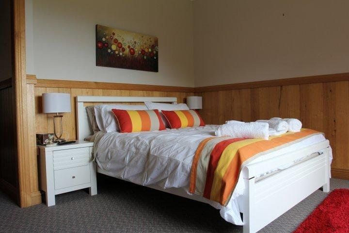 Waratah Lodge