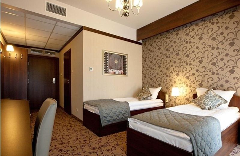 Hotel-Restauracja Platan