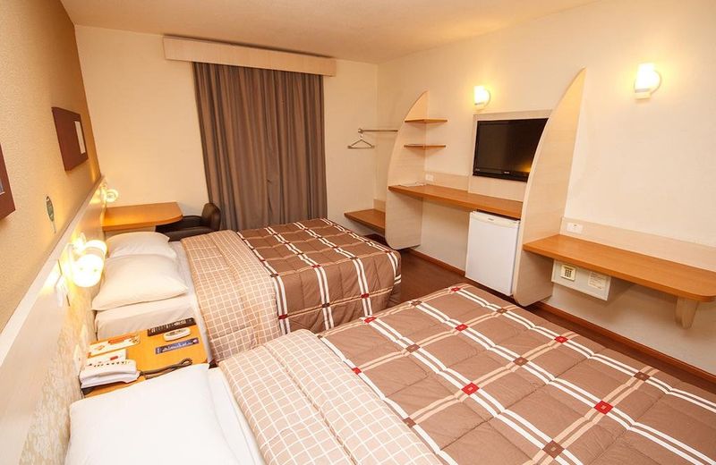 Hotel 10 Ponta Grossa