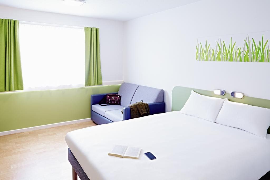 ibis budget Warrington Lymm Services