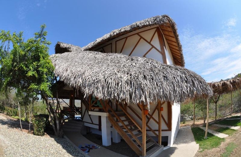 Azuluna Ecolodge