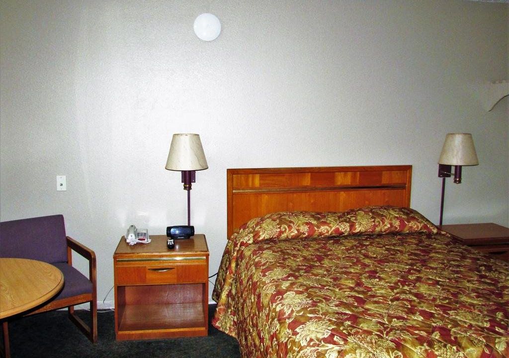 Euclid Motel