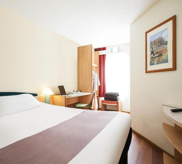 hotel-image