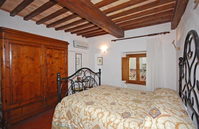 A La Casa Dei Potenti