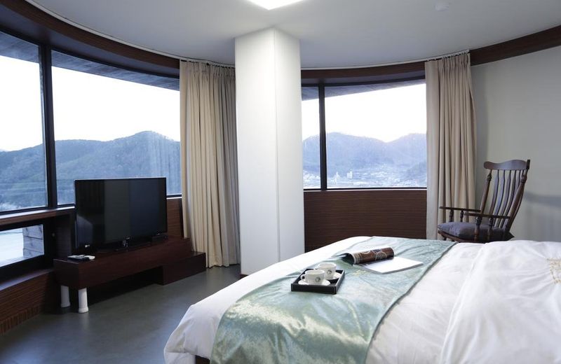 Radiance Tourist Hotel