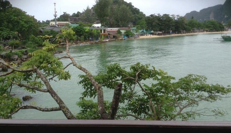 Phiphi Mamaison Resort