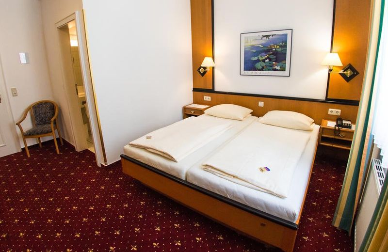 GARNI HOTEL ALTE VILLA