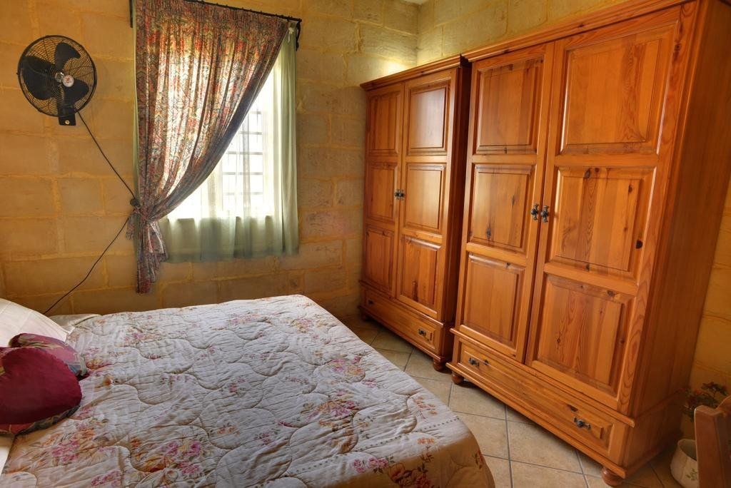 Ta' Bertu Host Family Bed & Breakfast