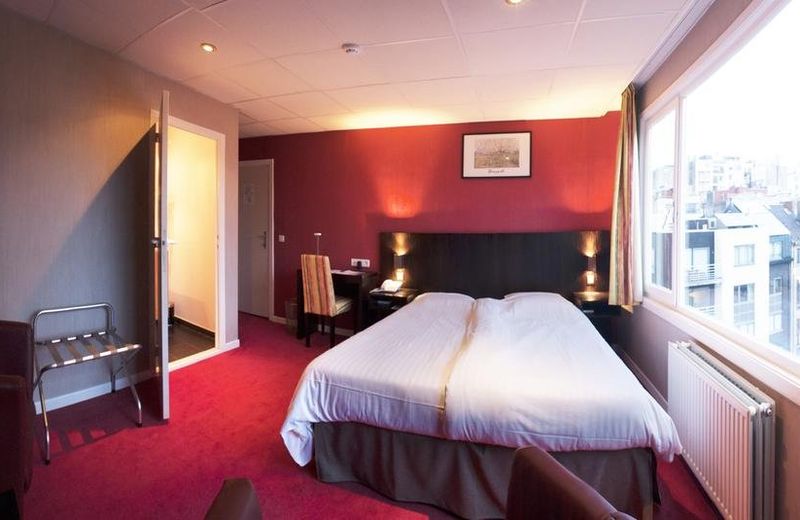 Alpha Hotel