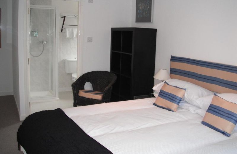 BASINGSTOKE LODGE