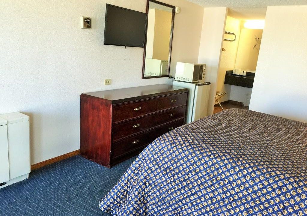 Tollway Inn Beloit