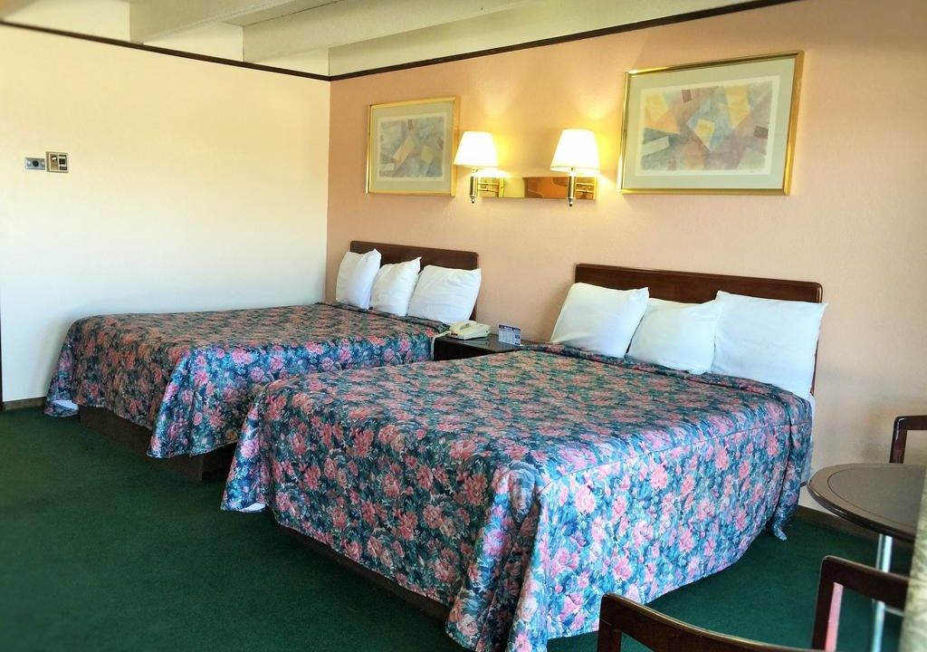 Tollway Inn Beloit