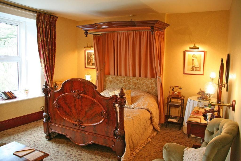 Wind In The Willows - Hotel