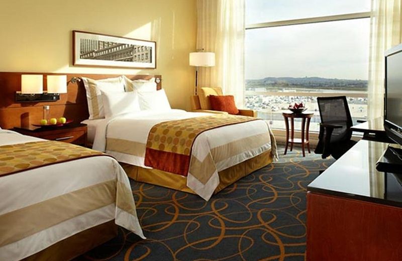 Marriott Montreal Airport In-Terminal Hotel