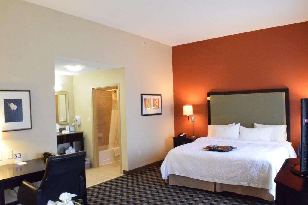 Hampton Inn & Suites Houston-Bush Intercontinental Airport