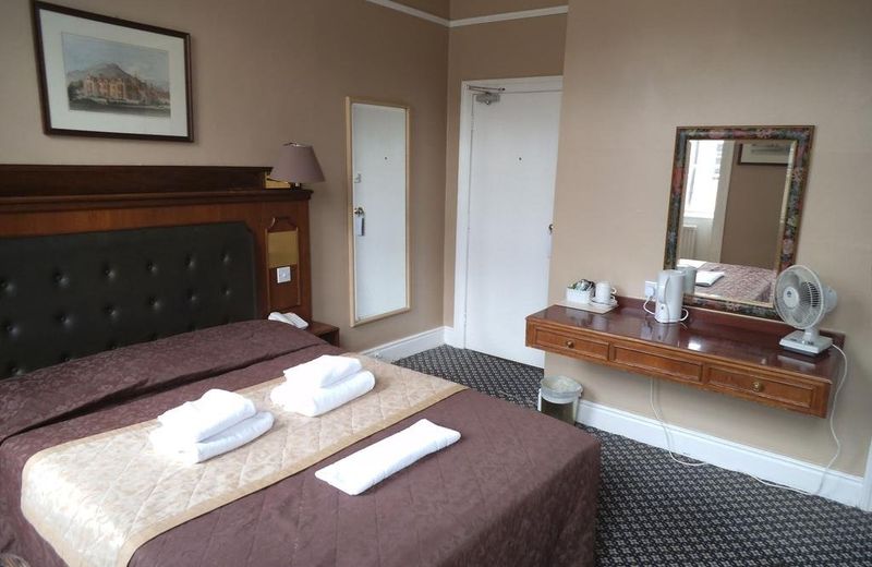 REDCAR HOTEL