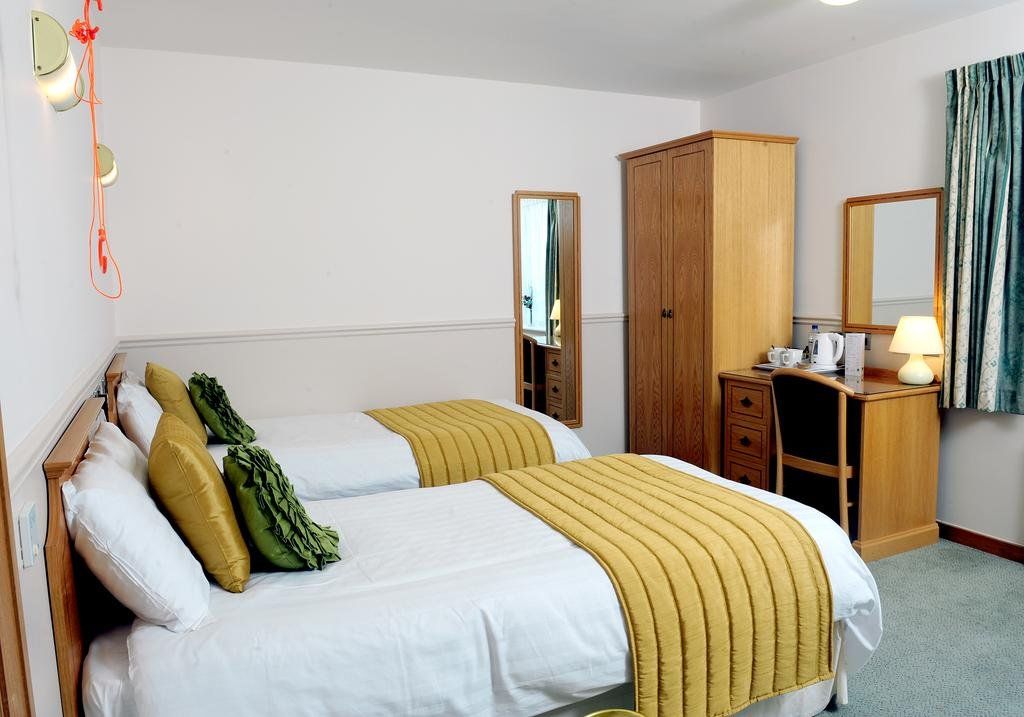Little Silver Country Hotel