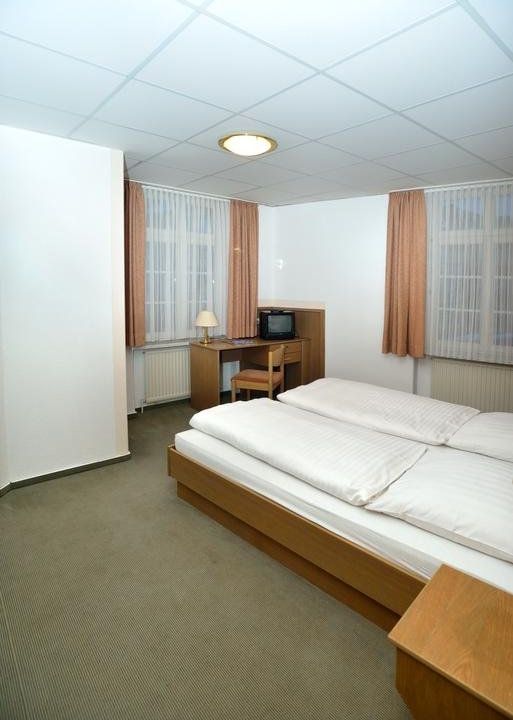 Hostel 1A Zimmer frei