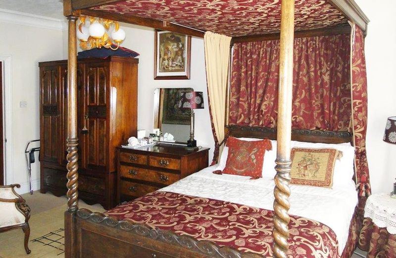 Gwern Borter Manor Bed & Breakfast