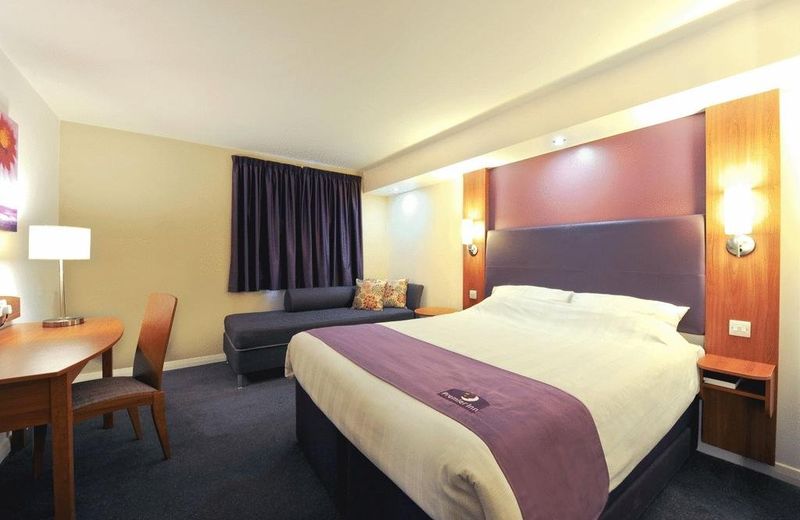 Premier Inn Leicester Fosse Park Hotel