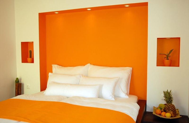 SUN CITY PARTY HOTEL