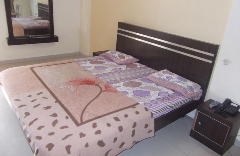Hotel Trimurti Pride