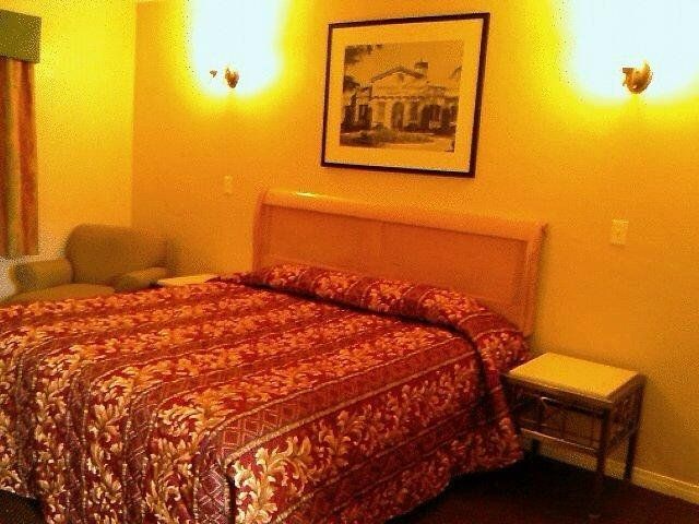 Aqua Inn Motel