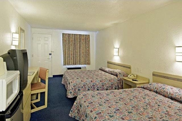 Mentor Home Inn and Suites