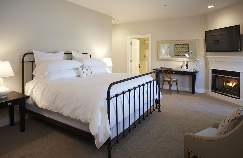 SUMMERWOOD INN