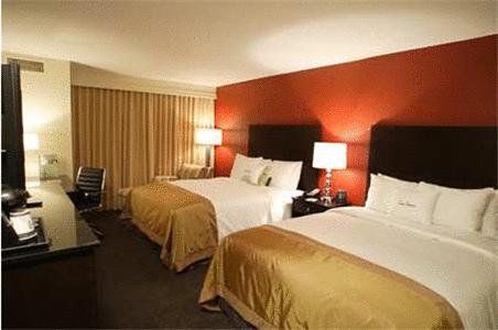 DoubleTree by Hilton El Paso Downtown