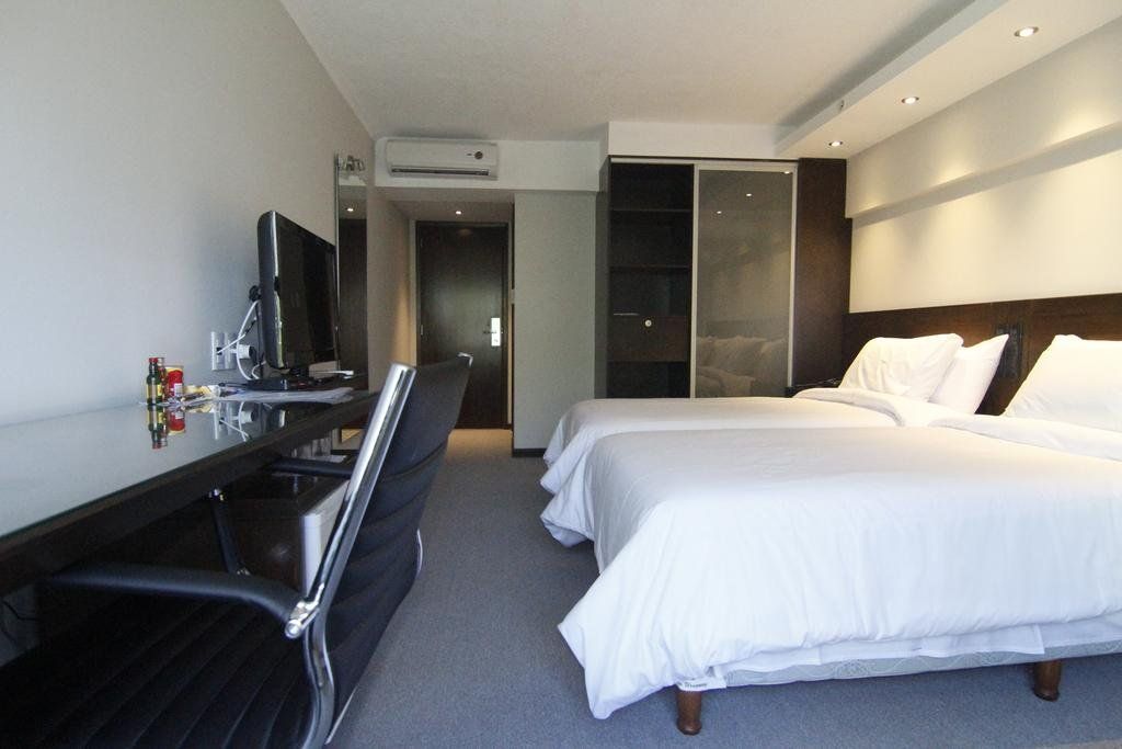 Crystal Tower Hotel