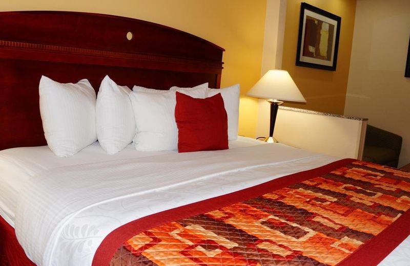 Best Western Plus Kansas City Airport - KCI East