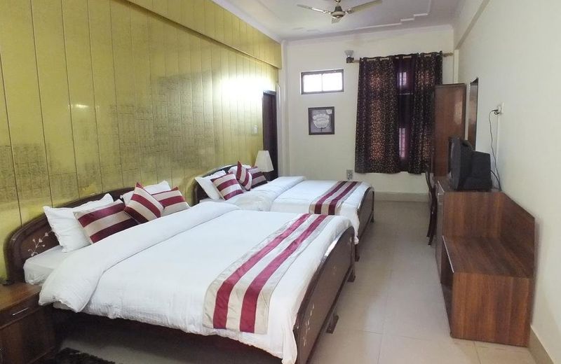 Hotel Mandakini