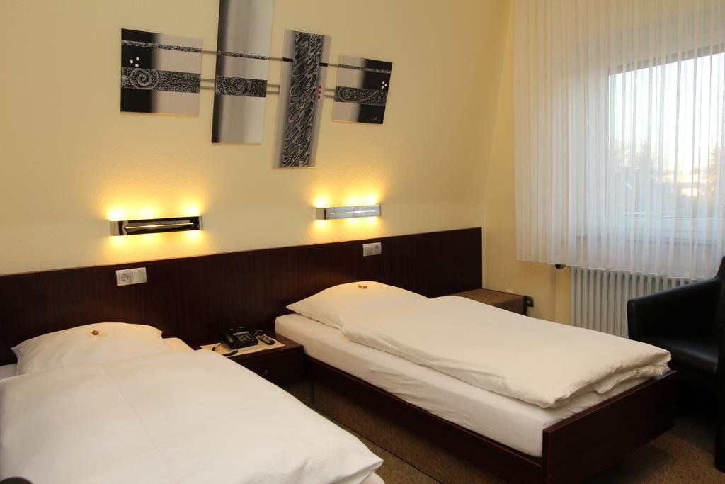 Firzlaff's Hotel